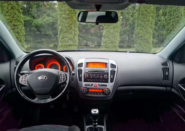 Kia Ceed cena 17999 przebieg: 200000, rok produkcji 2008 z Gostynin małe 407